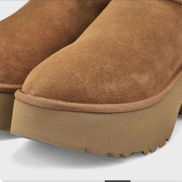 NWT | Classic Twin Seam New Heights Women | Size 10 - Picture 4 of 4